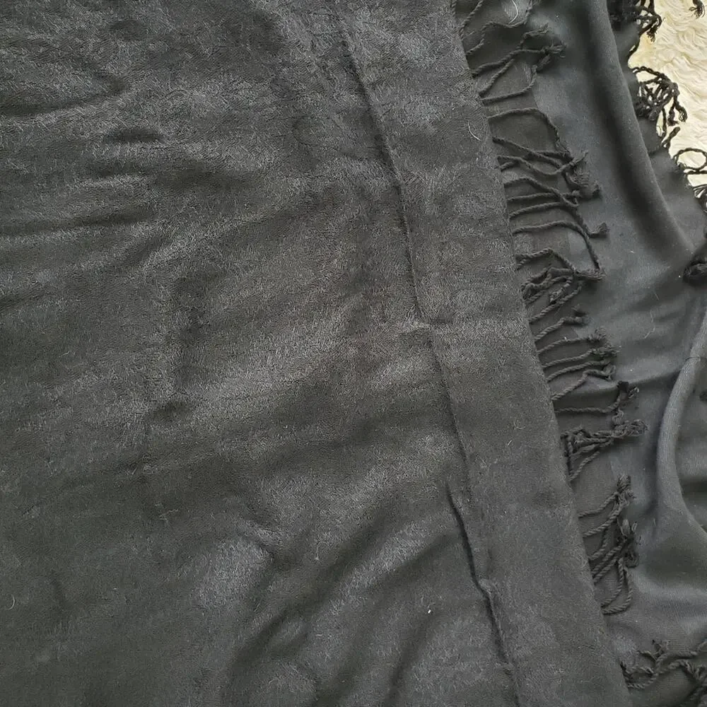 Womens scarf lot fringe black blue plaid OS